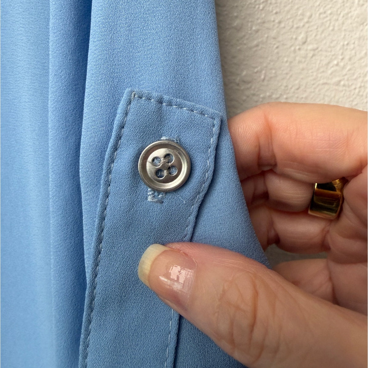 Karen Kane Light Blue Hi-Low Layered V-Neck Roll Tab Blouse Size L