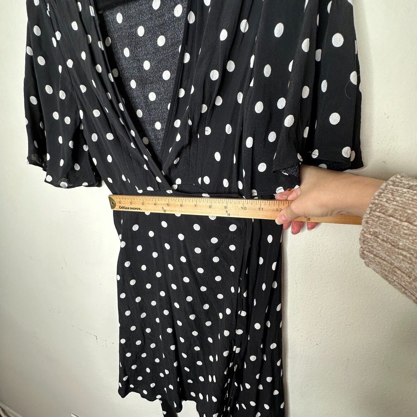 House of Harlow Black White Polka Dot Harper Wrap Mini V-neck Short Sleeve Tie L