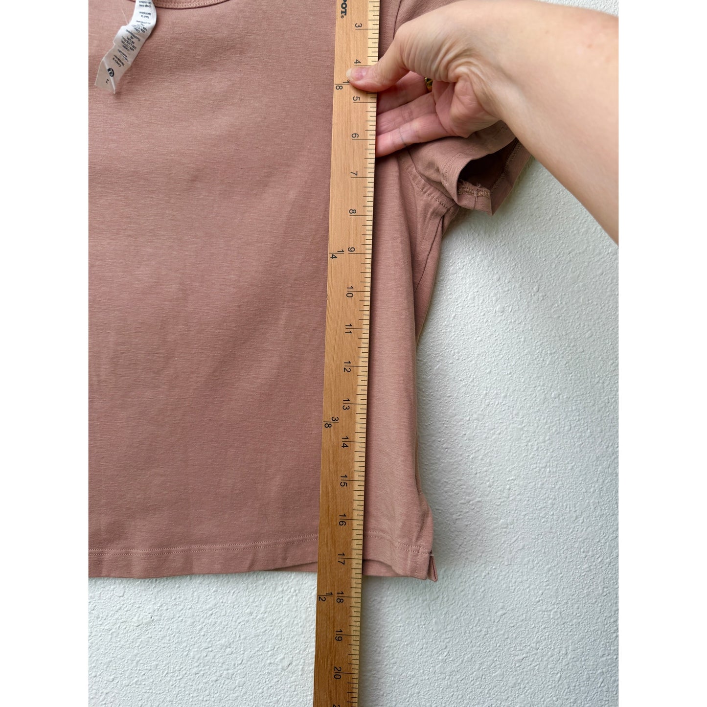 Lululemon Tan Cropped Tee Women 2 Cotton Blend