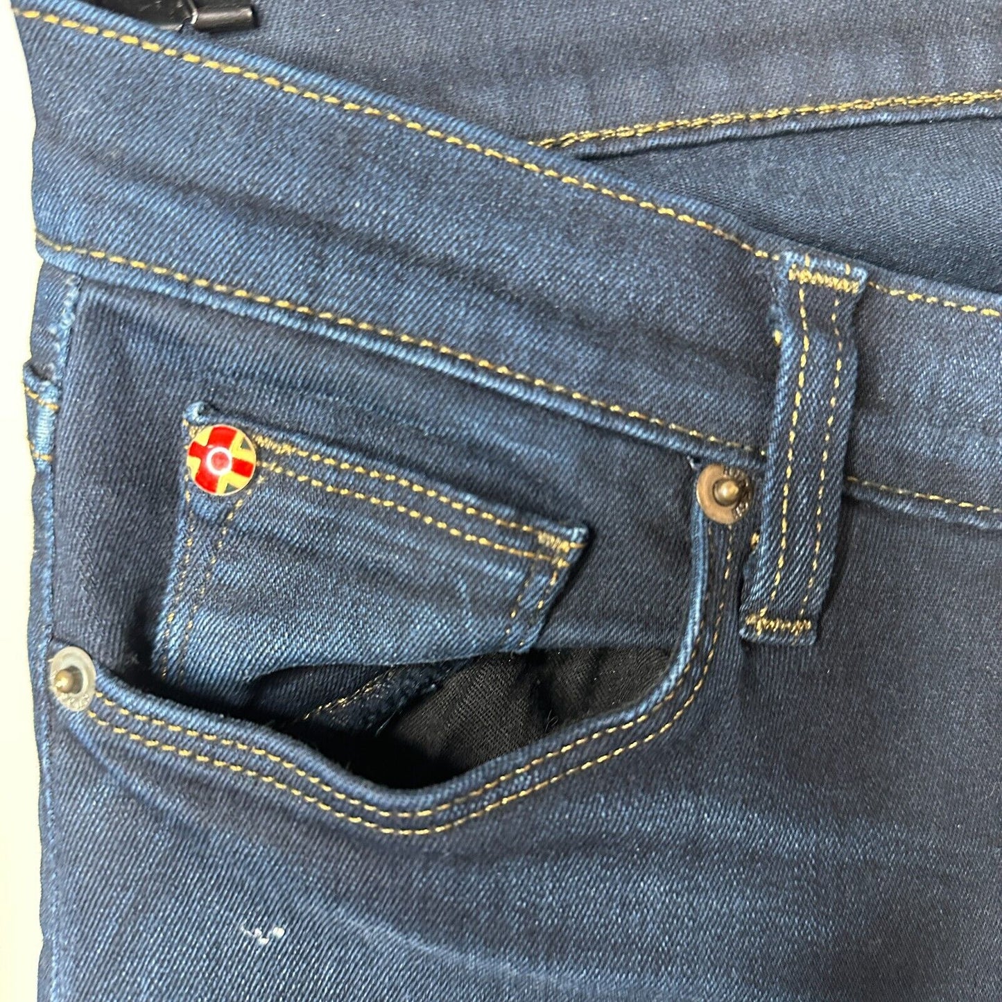 Hudson Dark Wash Angel Flare Low-Rise Slight Whiskering 5 Pocket Denim Jean 26