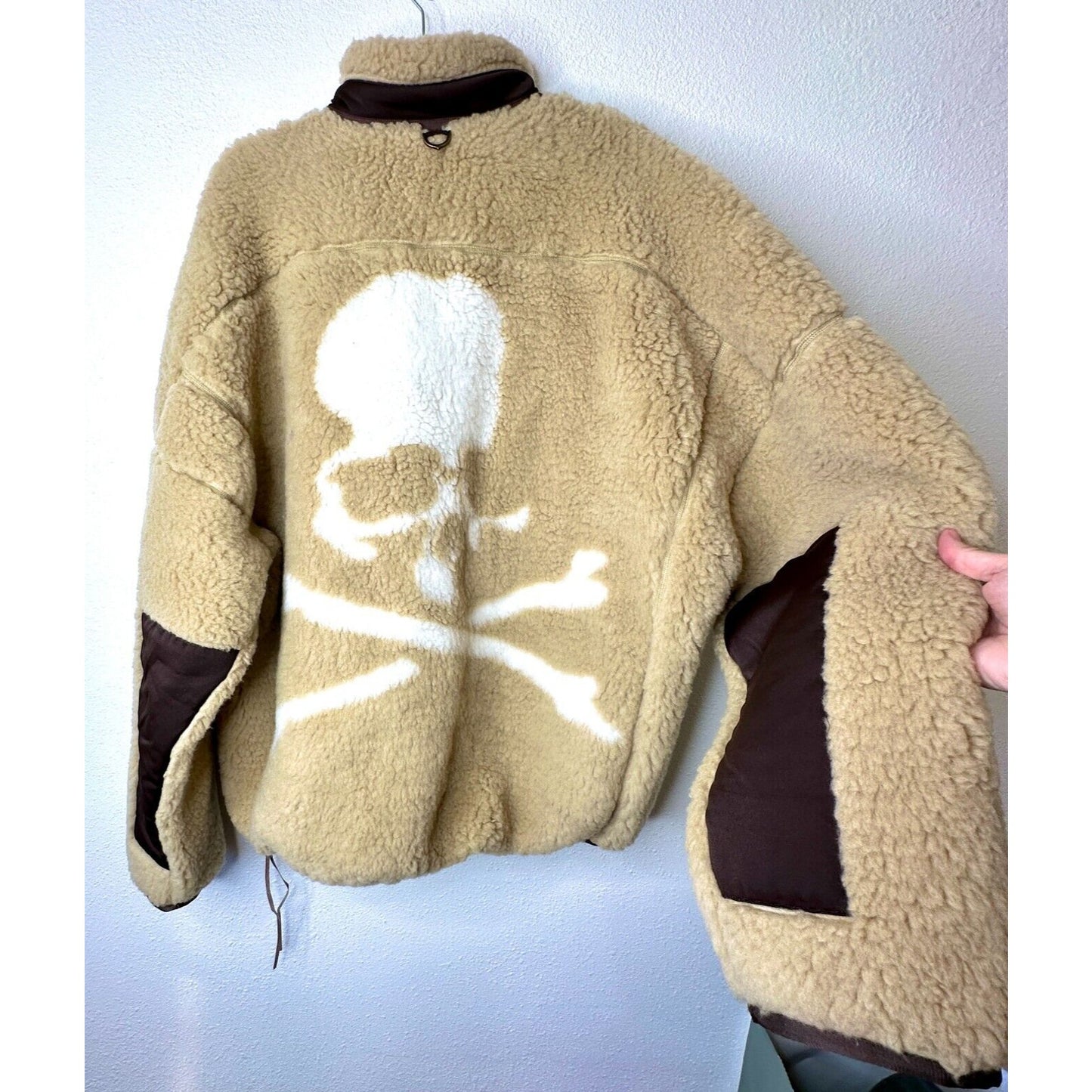 NWT Mastermind World Beige & Brown Cashmere Sherpa Jacket Skull & Crossbone Back