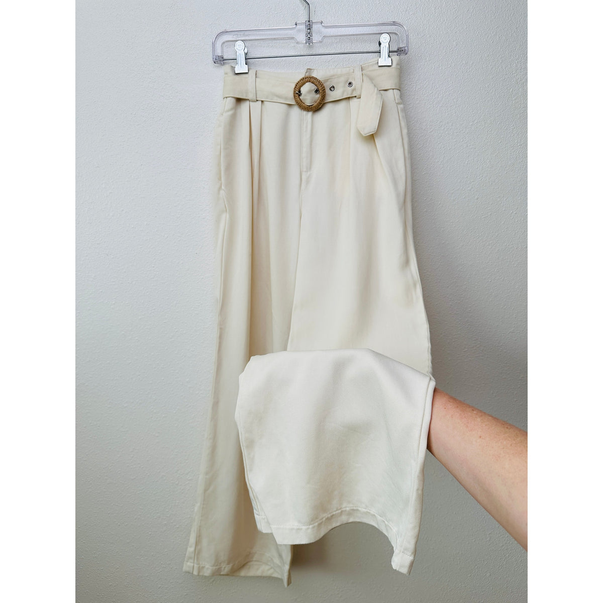 PAIGE Birch Cream Wide Leg Pleated Pants w/ Belt Women US 0