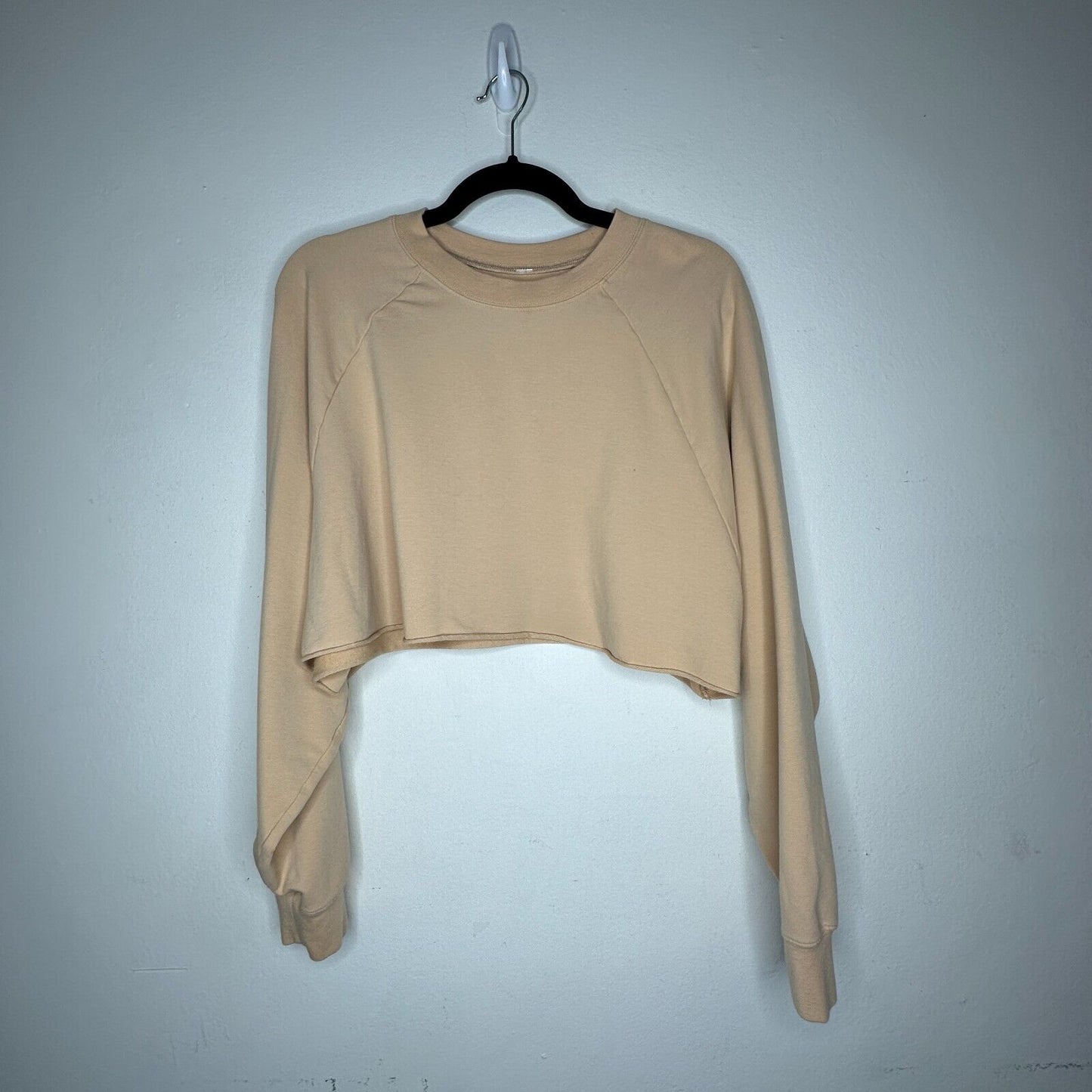 Alo Yoga Tan Go Washed and Worn Long Sleeve Boat Neck Boxy Crop Sweatshirt L