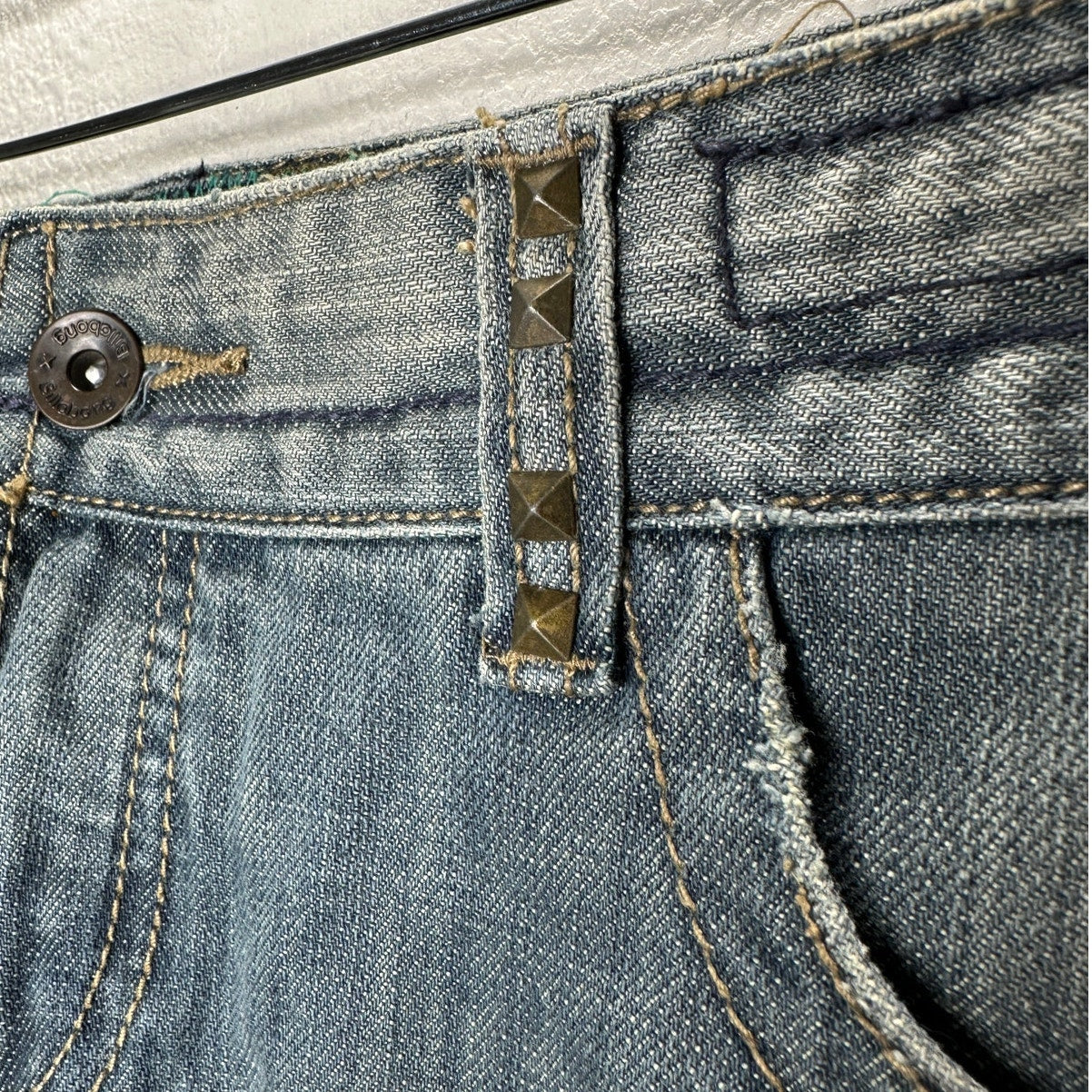 Billlabong Y2K Medium Wash Low Rise Tan Stitching Jean Skirt 7