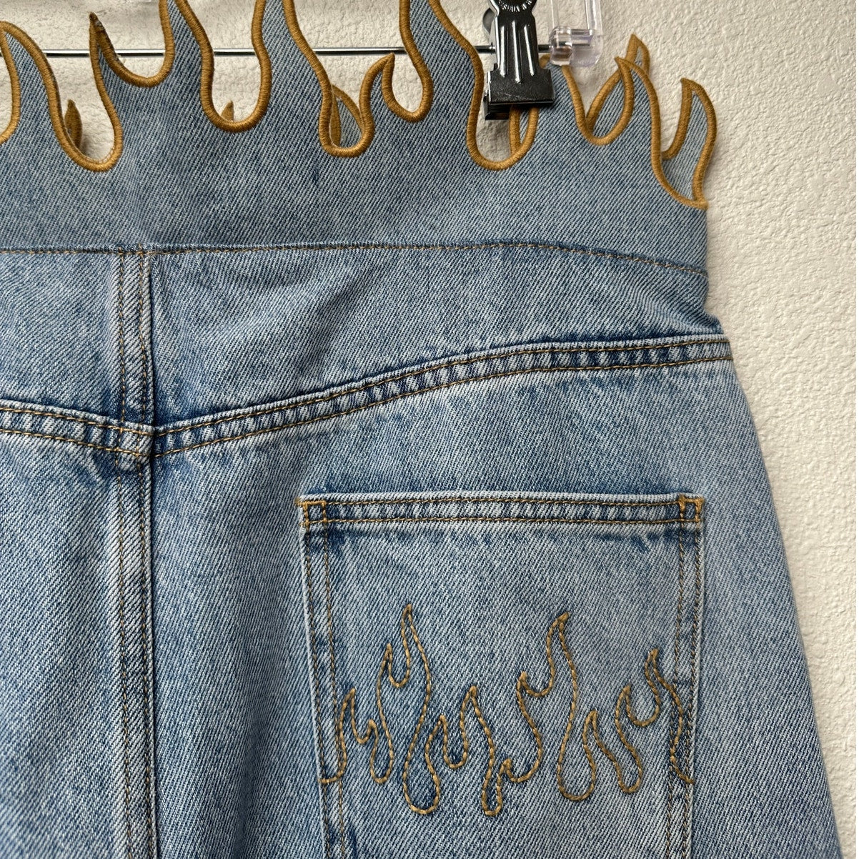 NWOT FUCKBOY MENTALITY Hot Flame Day Jeans Light Wash Gold Mens 36x32