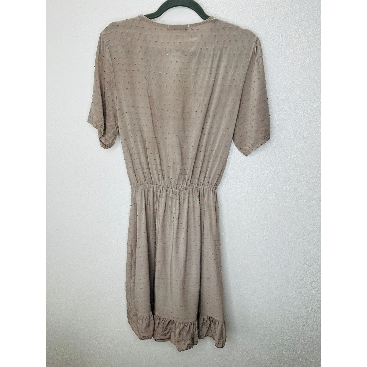 Alice Rinaldi Taupe Tonal Polka Dot Short Sleeve Faux Wrap Ruffle Dress M