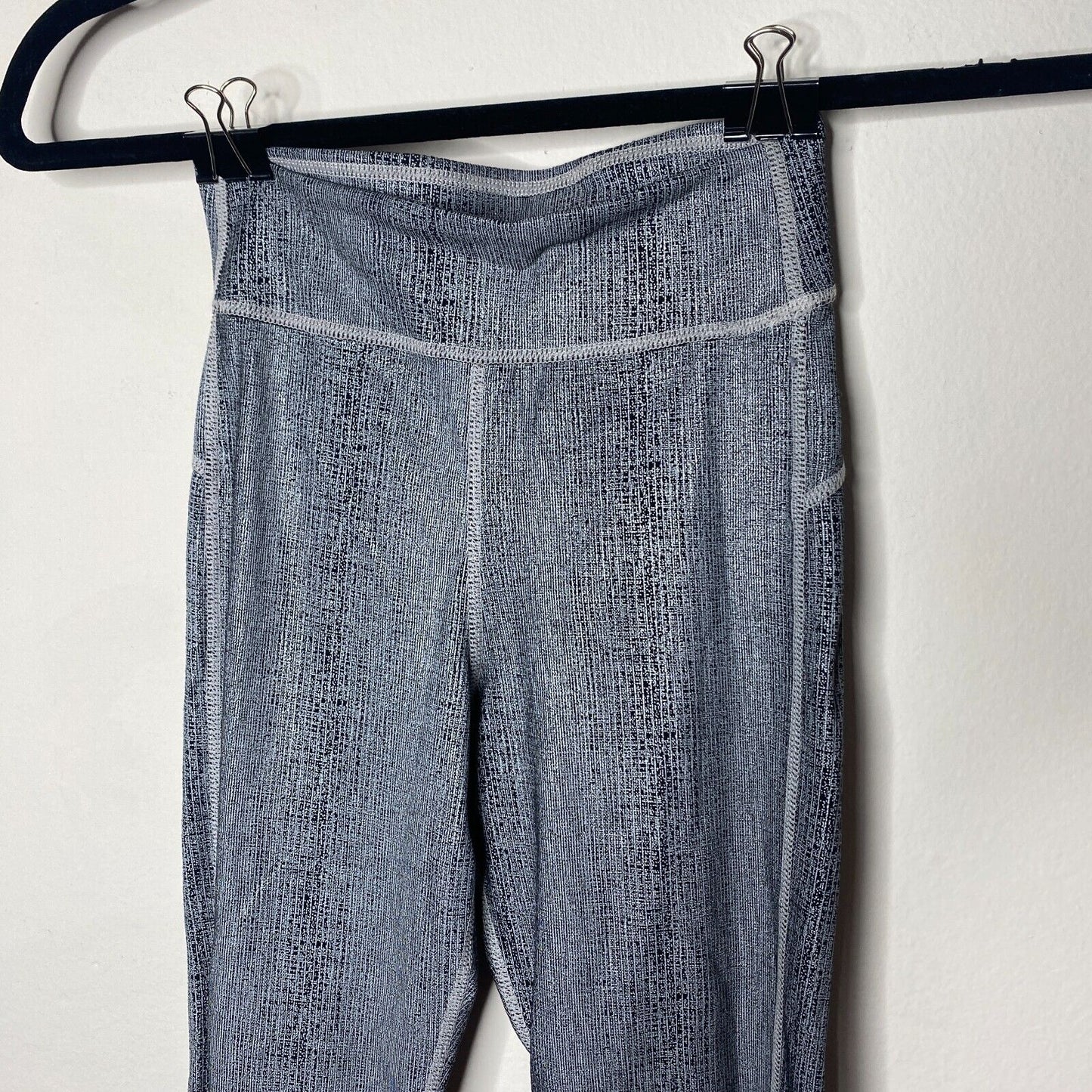 NWT Joe's Off Duty Comfy Gray Snakeskin Mid-Rise Soft Stretch Rhythm Leggings XS