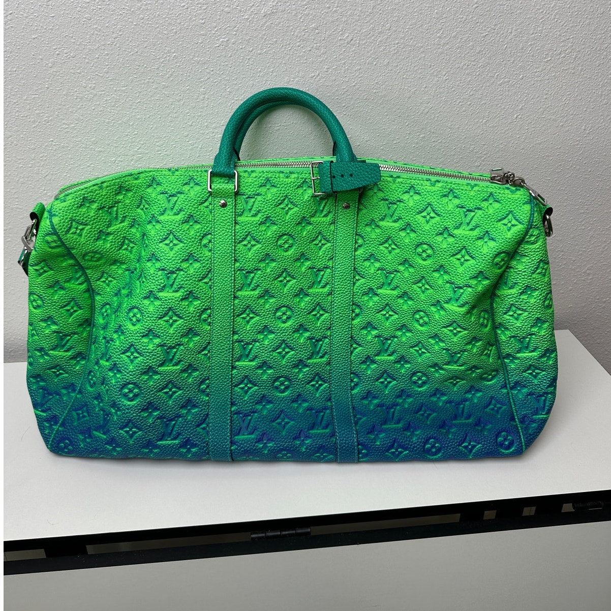 NWOT LV Keepall Bandouliere 50 Taurillon Virgil Abloh 2022