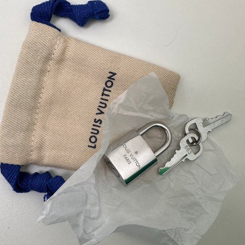 NWOT LV Keepall Bandouliere 50 Taurillon Virgil Abloh 2022