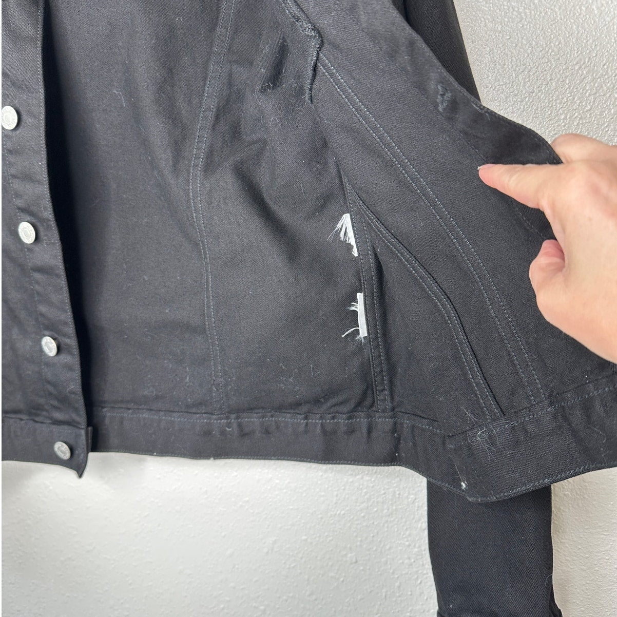 Calvin Klein Jet Black Denim Silver Button Front Collared Crop Jean Jacket M