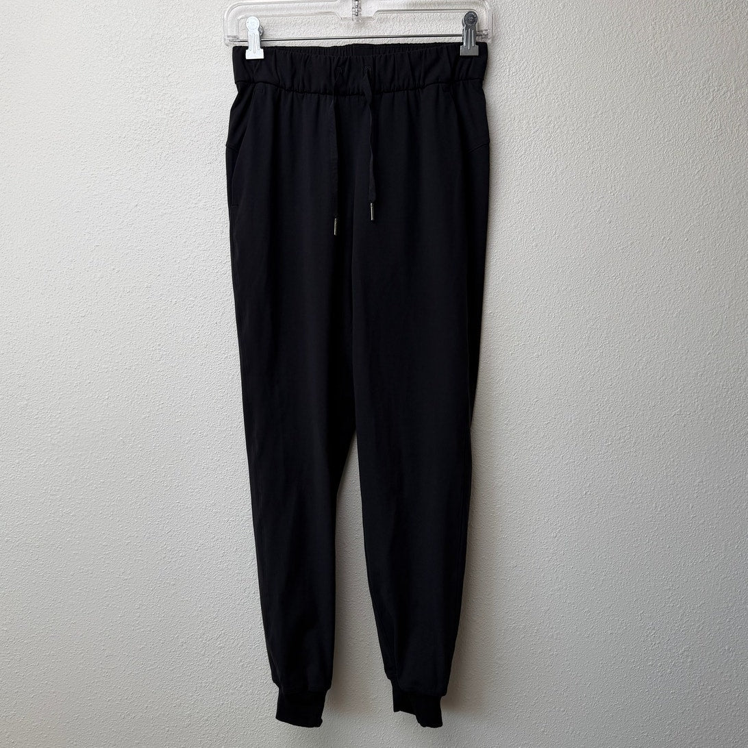 Lululemon On The Fly Jogger Black Drawstring Cuffed Pants Size 2