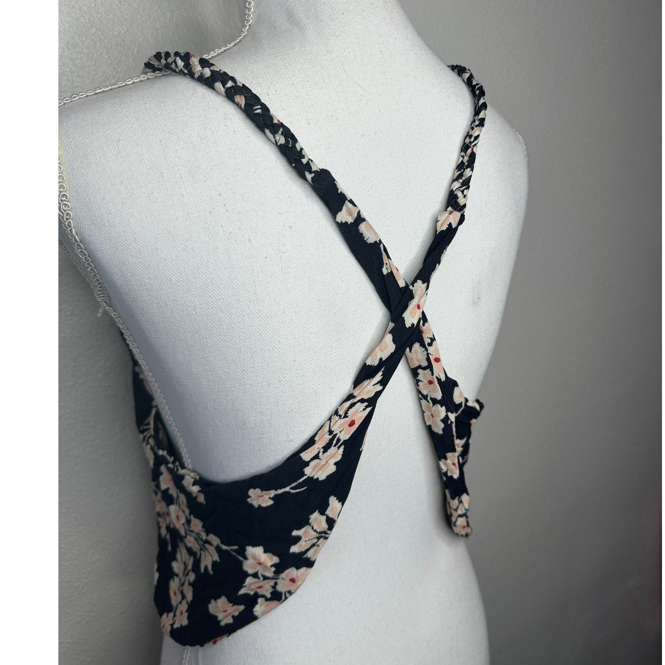 Boho Floral Braided Twist Back Tank Top XS Black Peach Cream Linen Summer Look