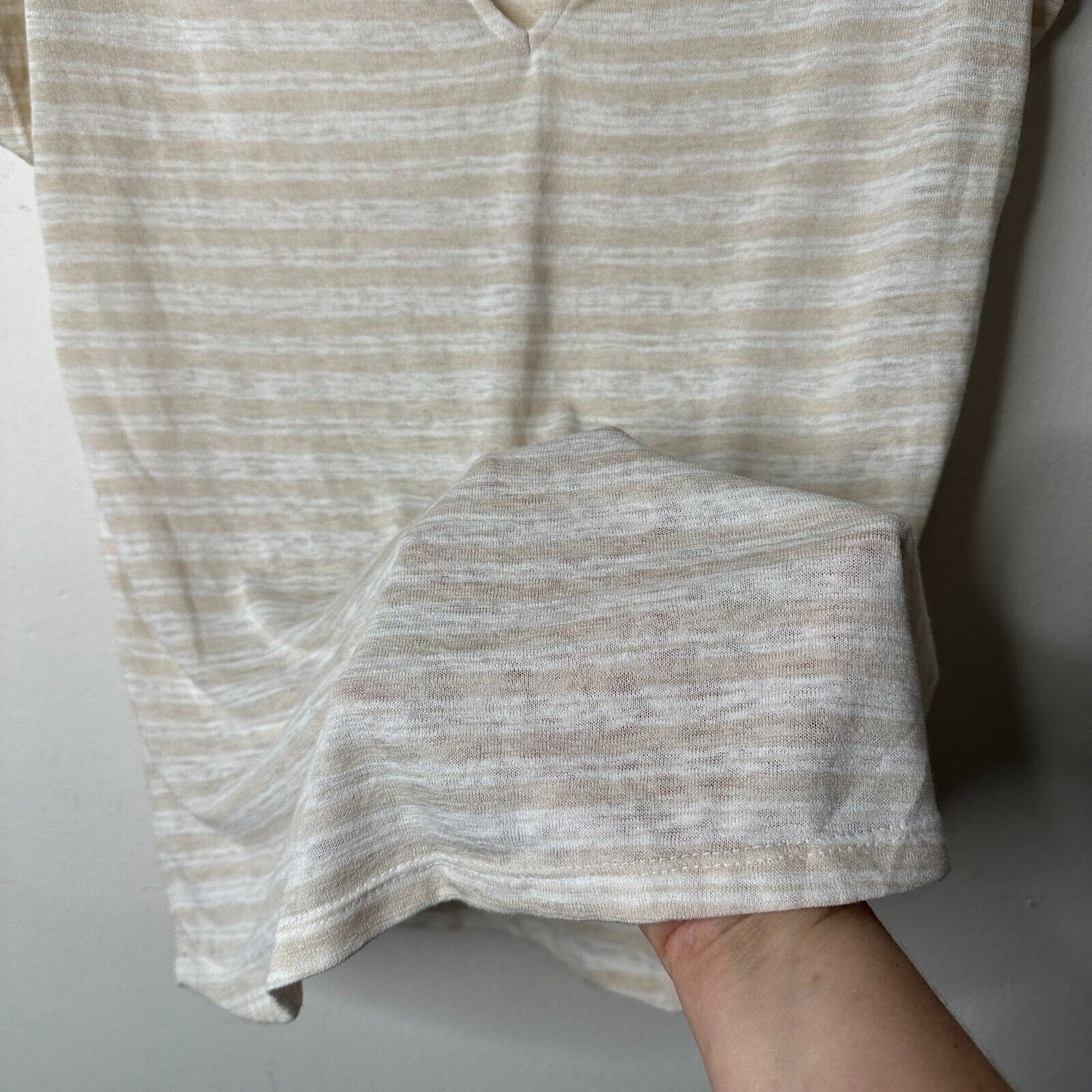 Old Navy Cream and White Striped V-Split Neck Tee Blouse Capped Sleeve Small