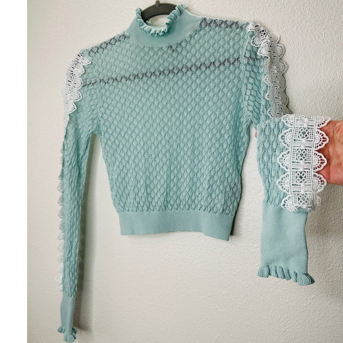 ZARA Aqua Crochet Knit White Lace Stripe Ruffle Neck  Crop Sweater S