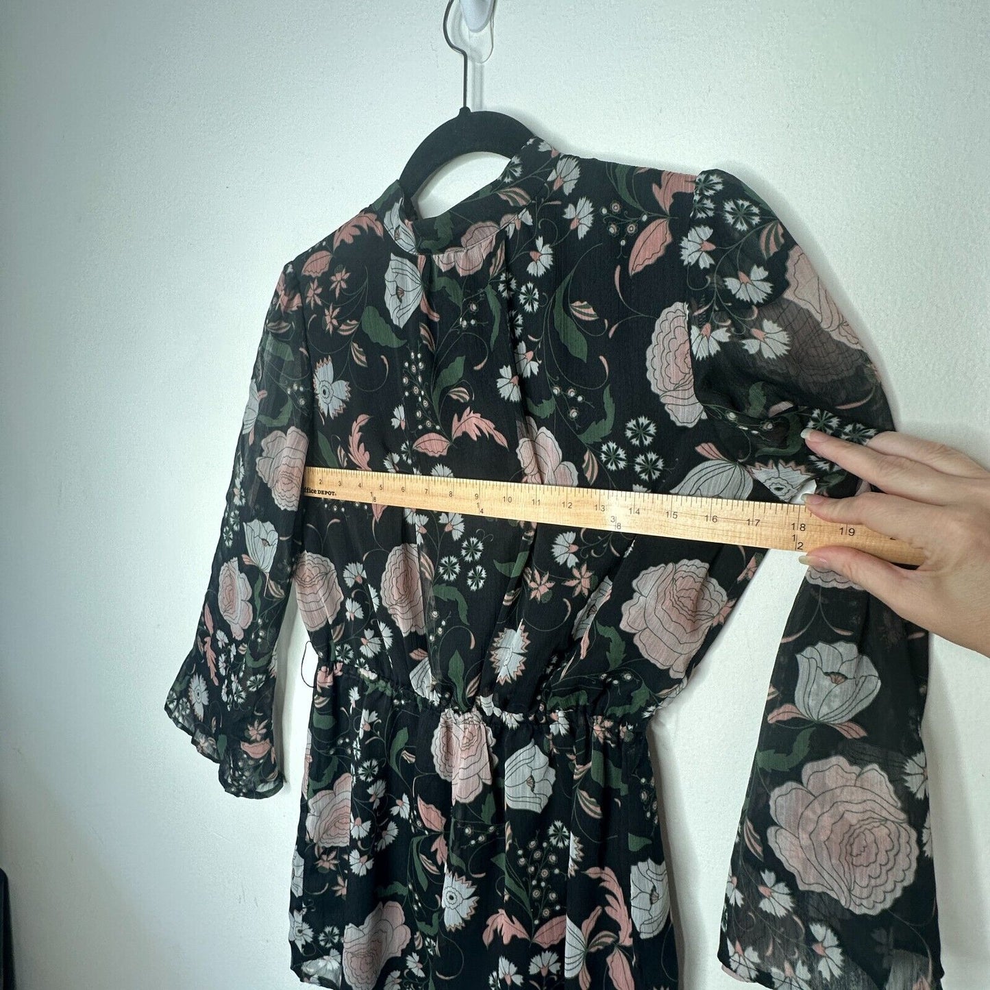 BB Dakota Tullia Black Pink Gray Floral Long Bell Sleeve Romper Mock Neck S