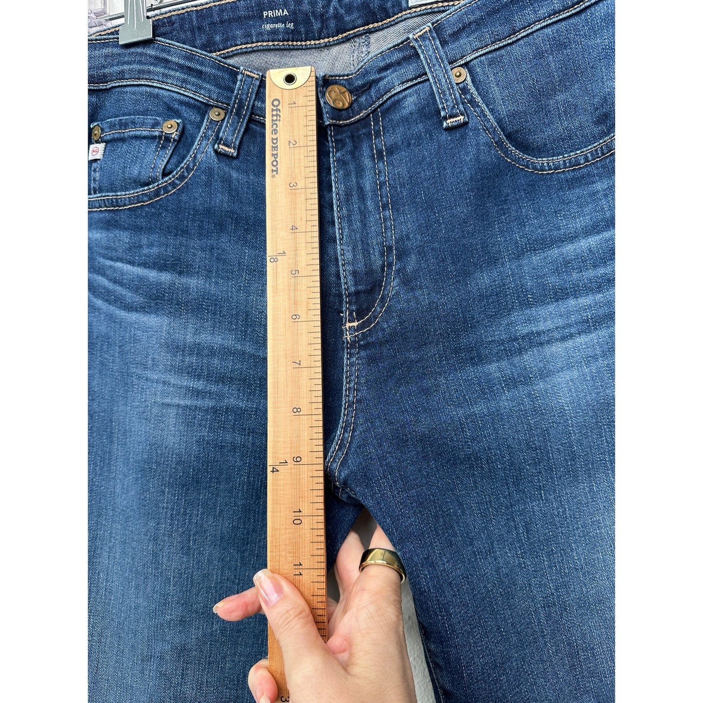 AG women’s Prima cigarette leg jeans medium wash US 29