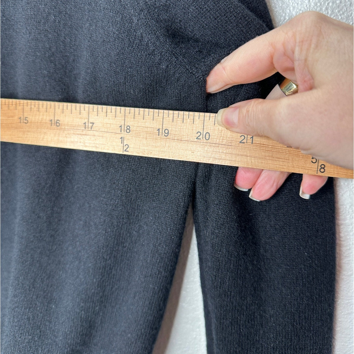 Theory Black Cashmere Long Sleeve Turtleneck Rib Hem Sweater M