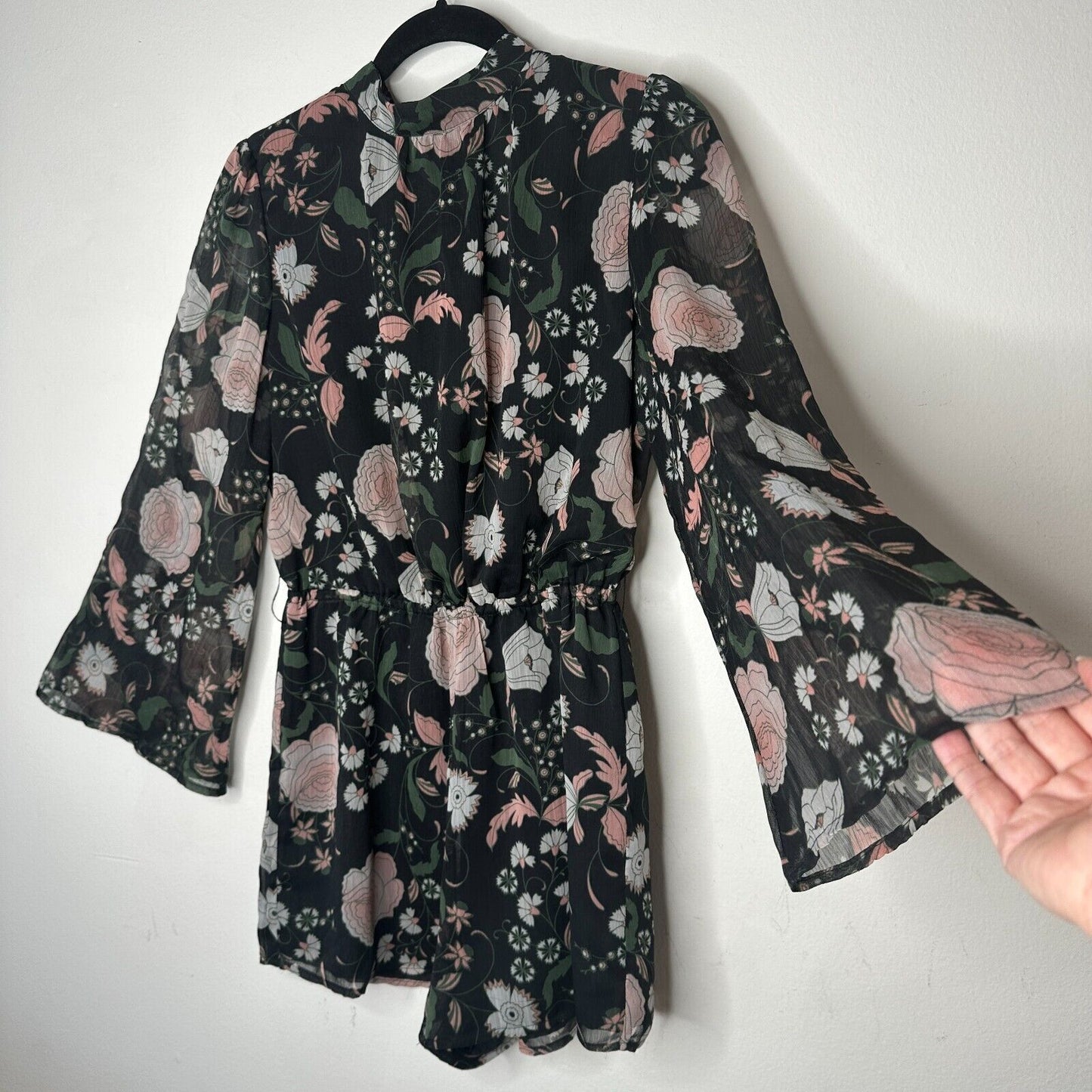 BB Dakota Tullia Black Pink Gray Floral Long Bell Sleeve Romper Mock Neck S