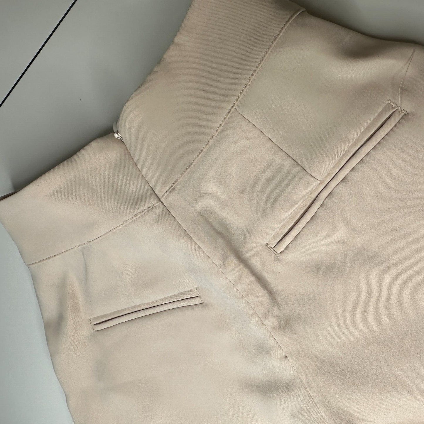 NWT L'Academie Tan Romance Shorts Cuffed Zip Back Front Grommet Lace-Up XS