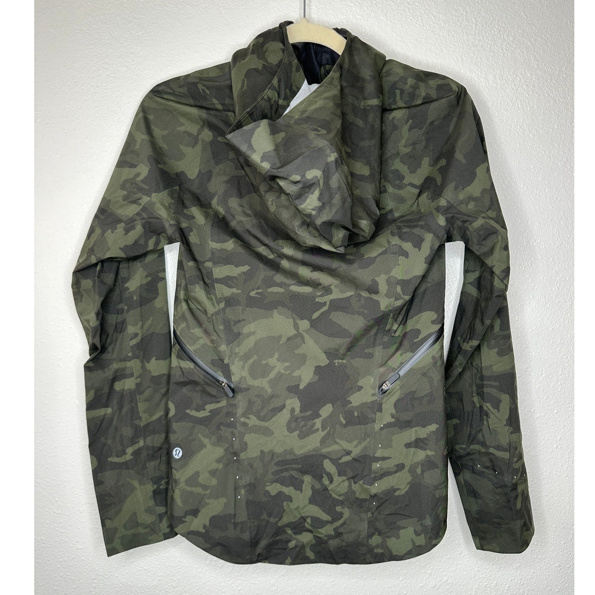 Lululemon Olive Green & Black Camo Print Front Zip Hooded Jacket 2