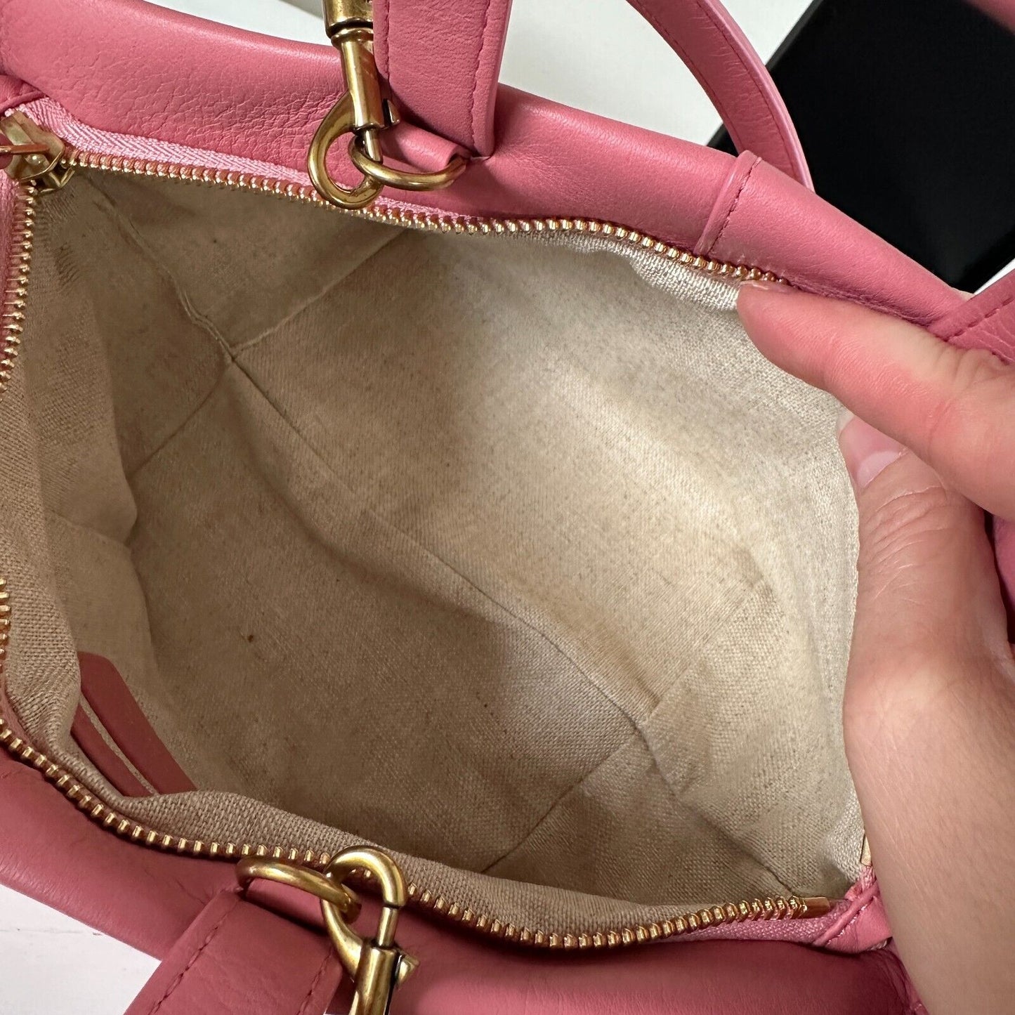 NWOT Mansur Gavriel Tulipano Mini Pebbled Leather Crossbody Bag Peony Pink