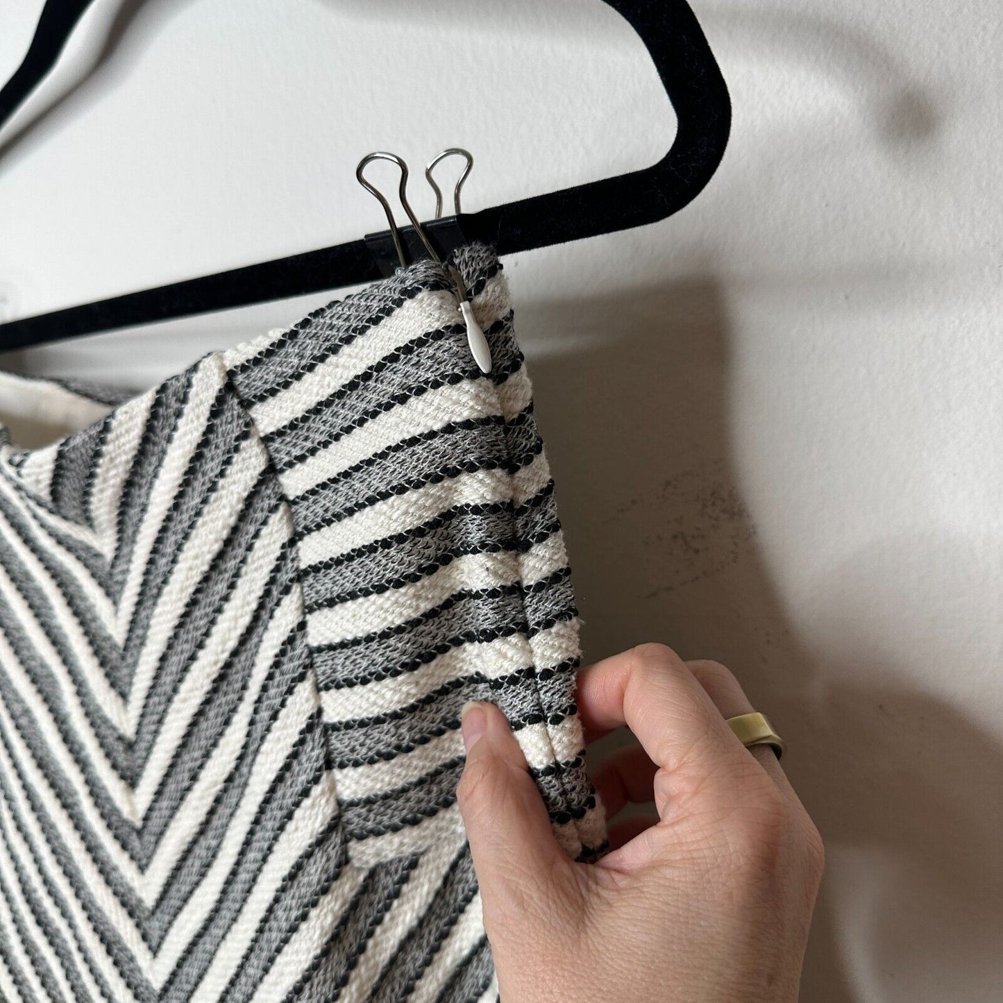 Ann Taylor Loft Petite Textured Cream & Black Chevron Stripes Flare Skirt XXSP