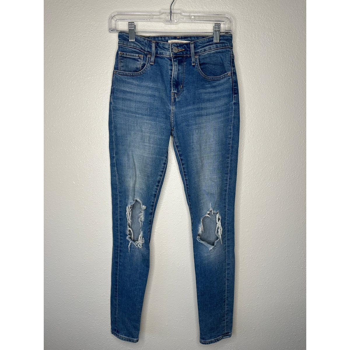 Levi’s 721 High Rise Skinny Jeans Size 25 Distressed Knees