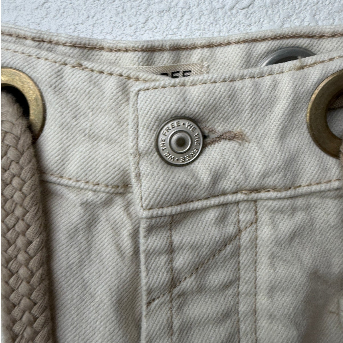 NWT We The Free Moxie Shorts Ivory Rope Belt Raw Hem Eyelet Size 26
