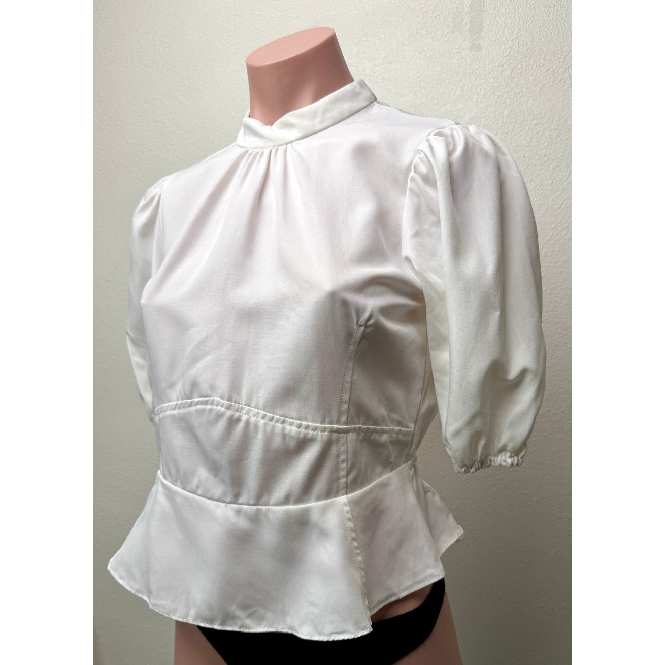 NWT HYFVE White 3/4 Puff Sleeve Peplum Top Womens M