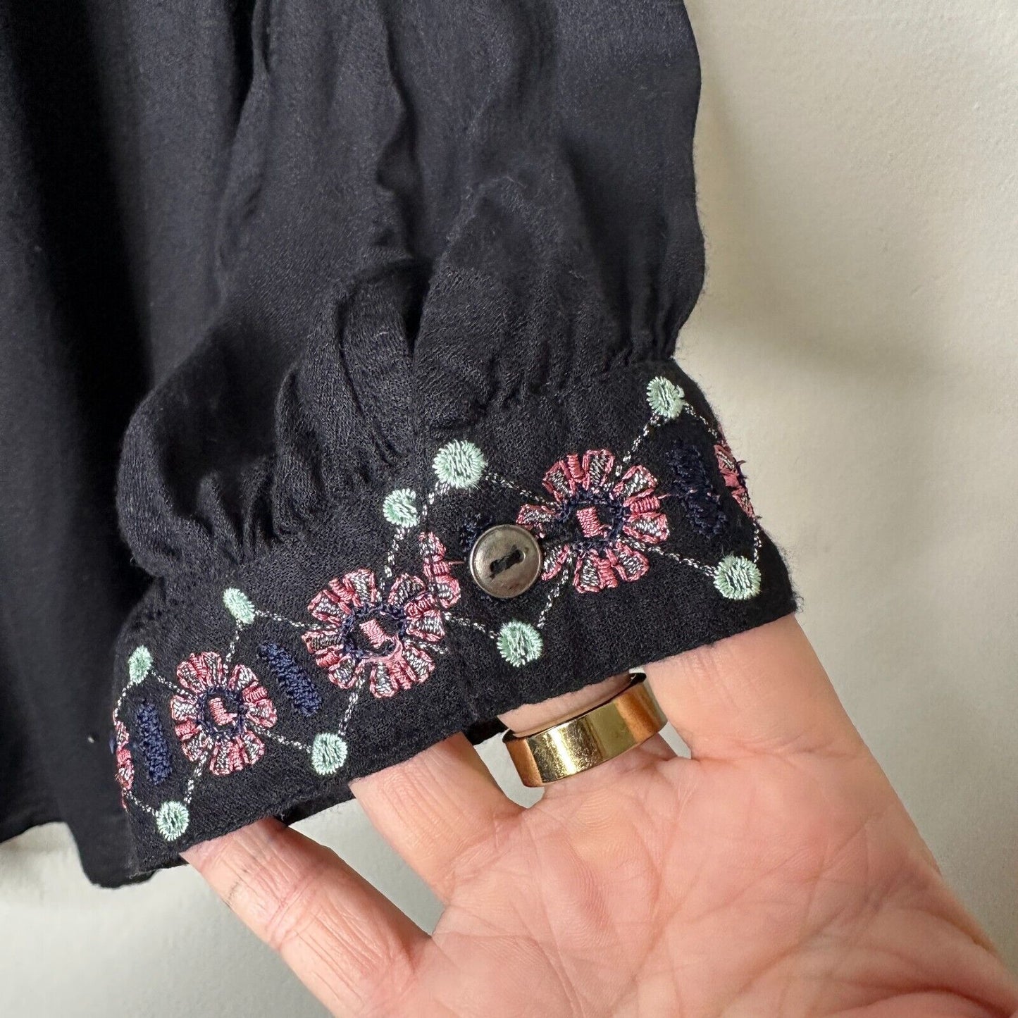 Velvet By Graham & Spencer Eva Black Peasant Top Pastel Embroidered Neck XS