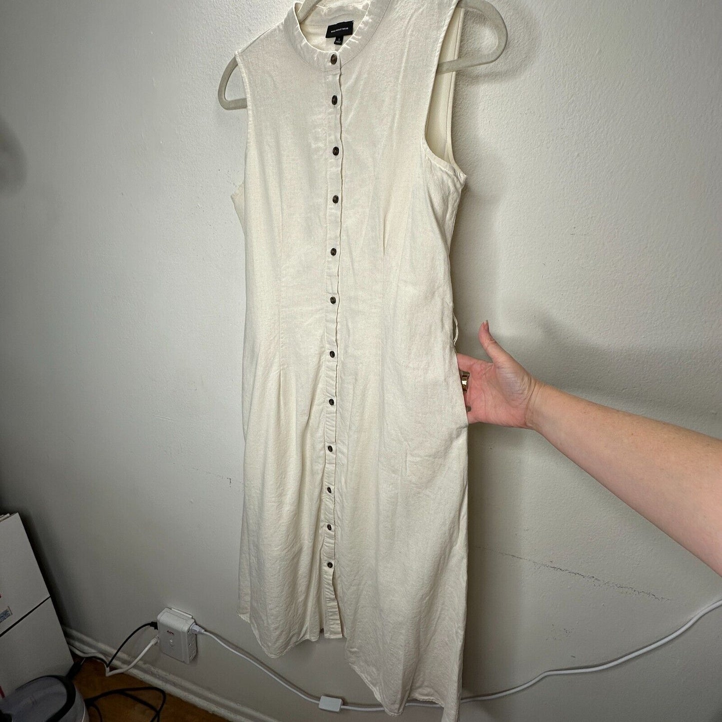 Whowhatwhere Cream Sleeveless Mock Neck Button Front Pocket Linen Midi Dress SM