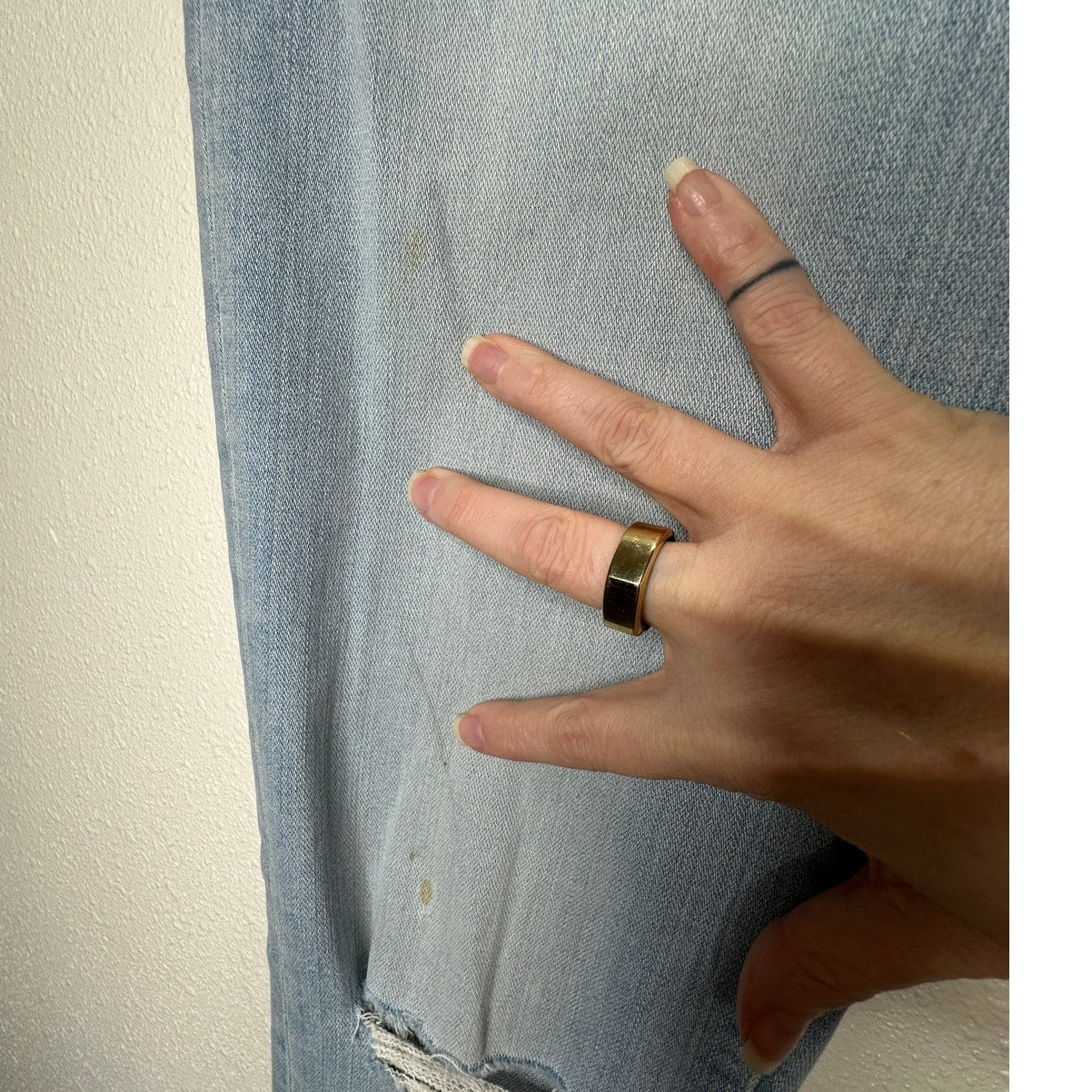 Frame Light Blue Wash Distressed Le High Skinny in Rush Jeans 28