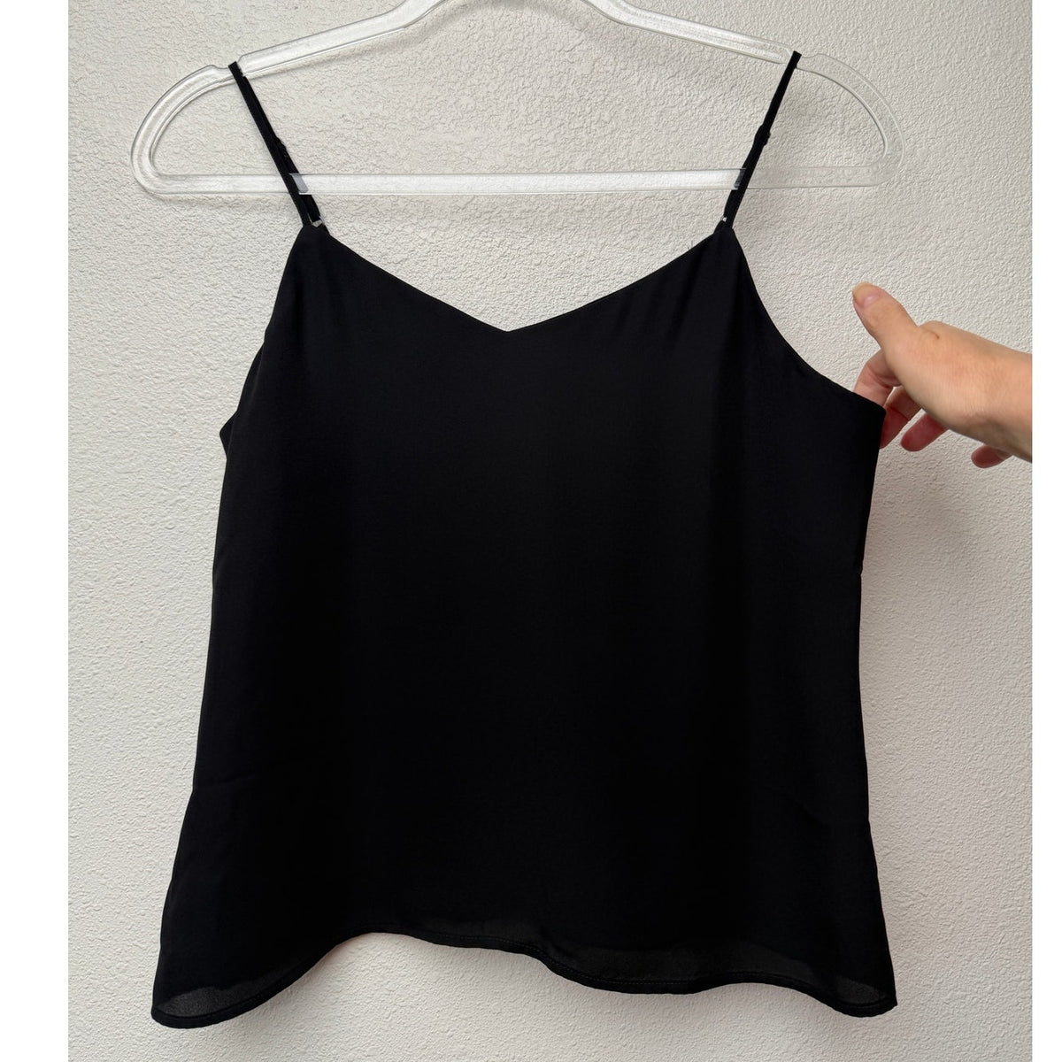 Banana Republic Black Spaghetti Strap V Neck Cami Women's US XS Petite