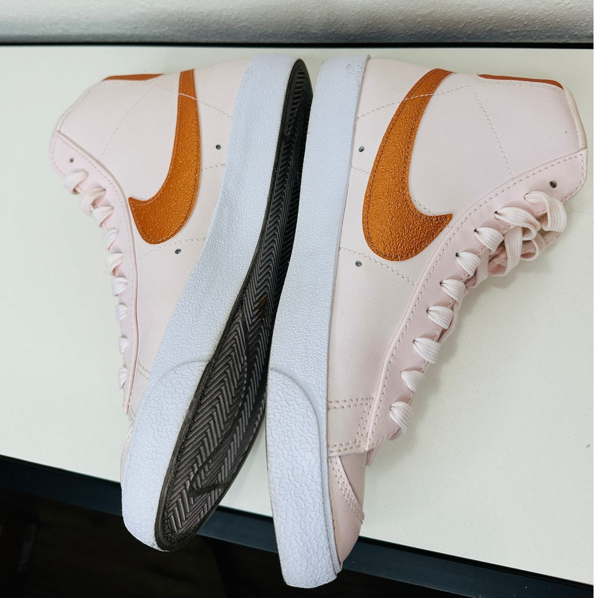 Nike Blazer Mid '77 ESS Soft Pink Metallic Copper Sneaker 8.5