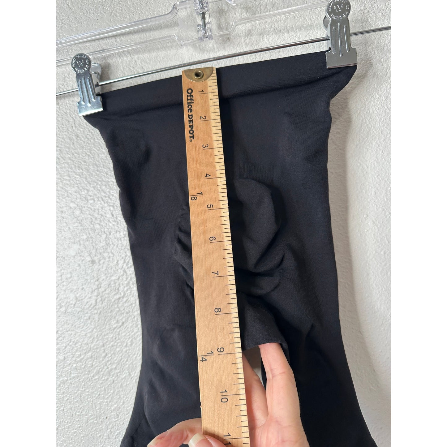 Skims Black High Waist Biker Shorts S/M | Seamless Shaping Stretch