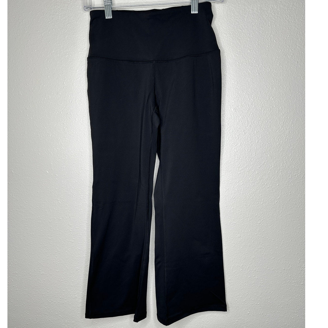 NWT YogiPace Black Wide Waistband Cropped Wide Leg Yoga Pant Small