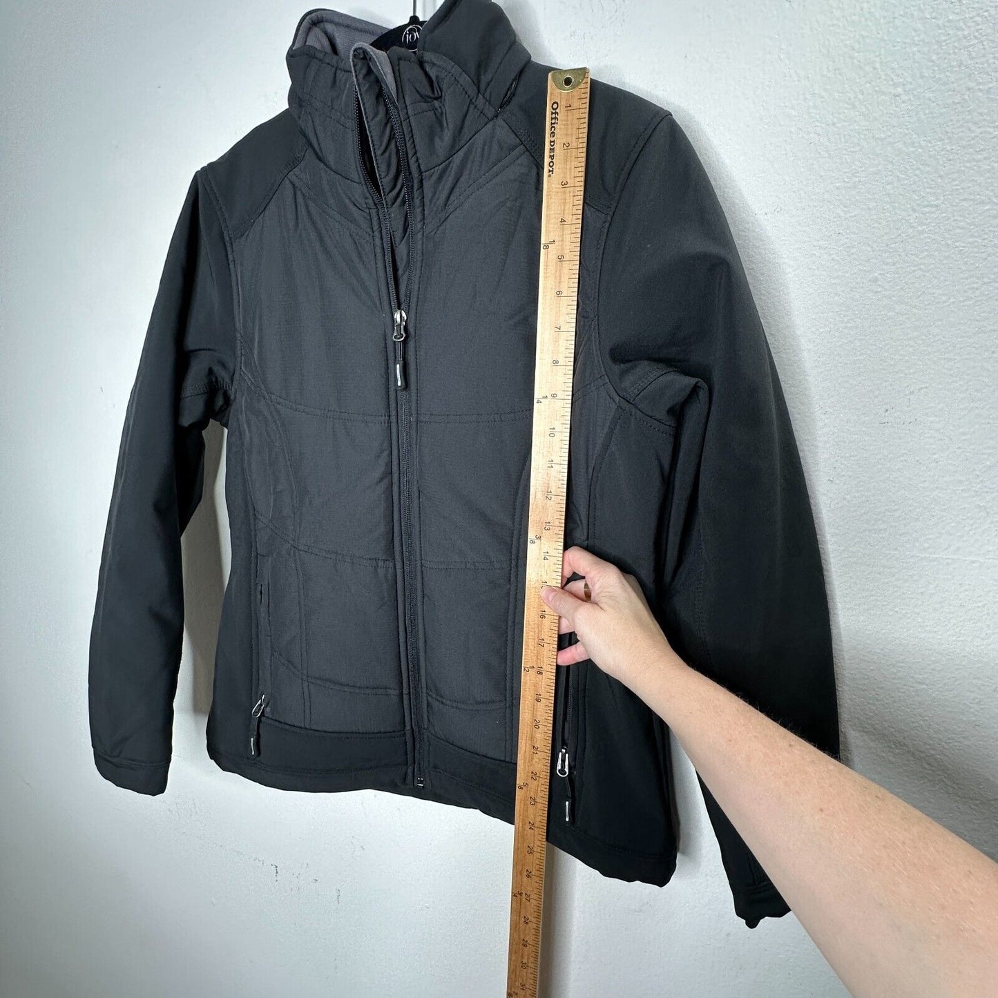 North End Sports Weather Technology Black High Collar Zip Jacket & Pockets S
