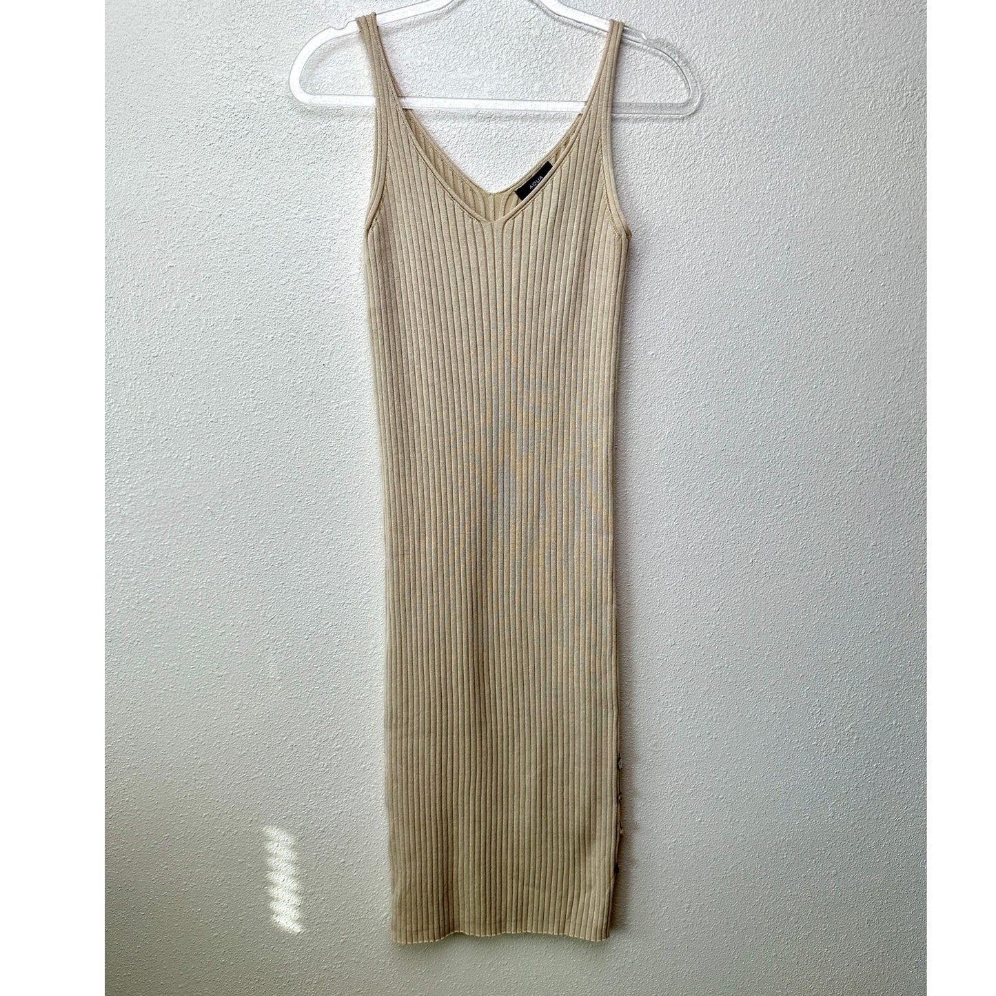 Aqua Tan Ribbed VNeck Sleeveless Side Button Midi Dress L