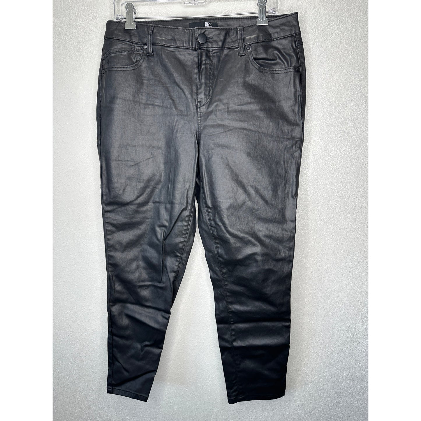 1822 Denim Black Shimmer Leatherette Skinny Pant 30 P / 10 P