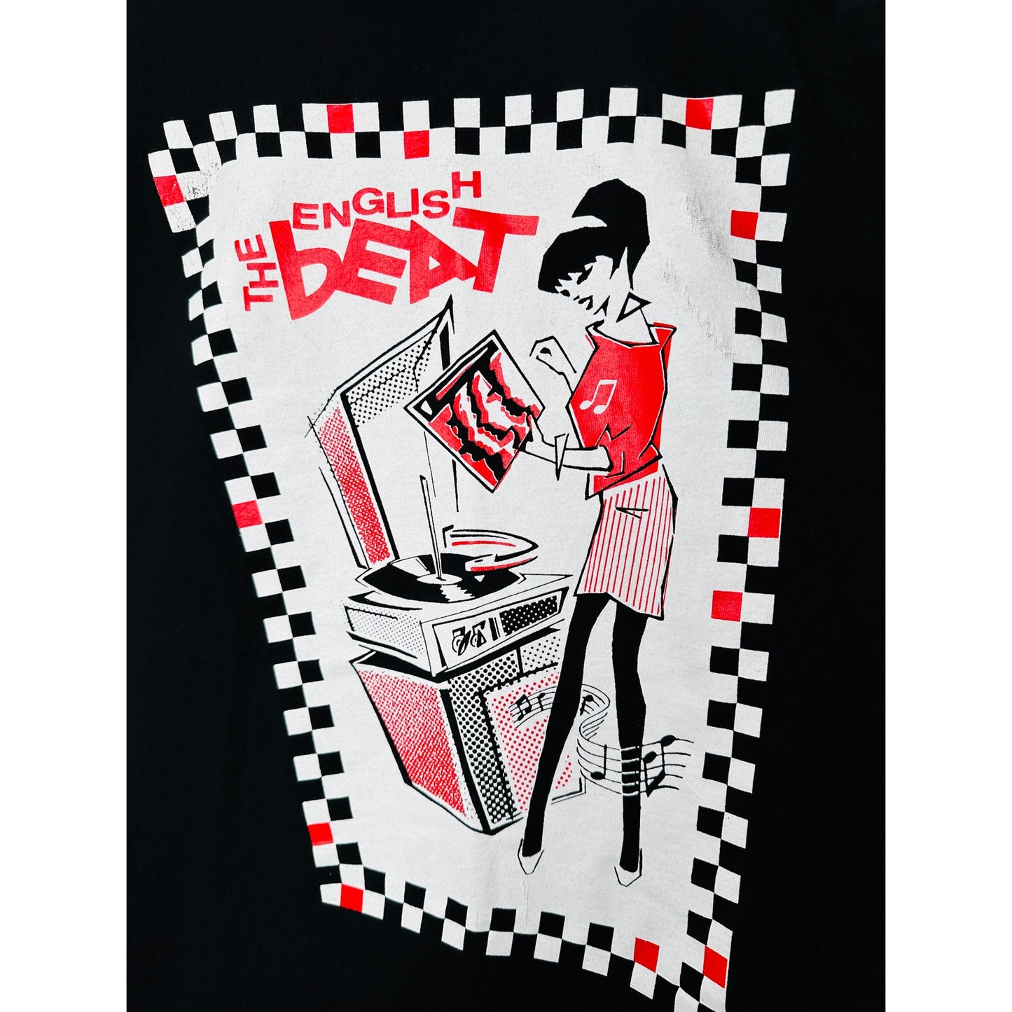 The English Beat Black Short Sleeve Black White Red Graphic Tee XL