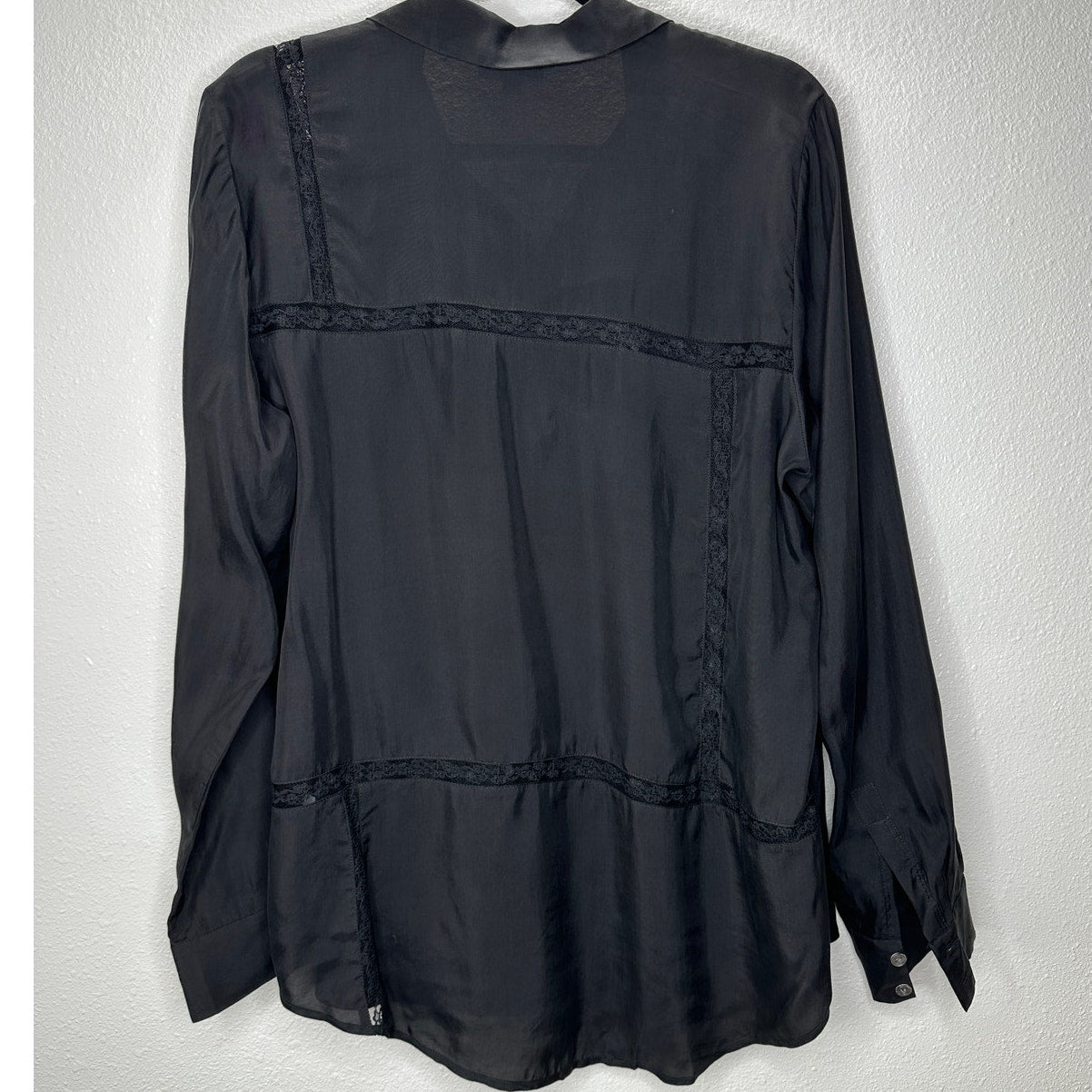Rails Mona in Black Crepe Lace Long Sleeve Button Collared Shirt L