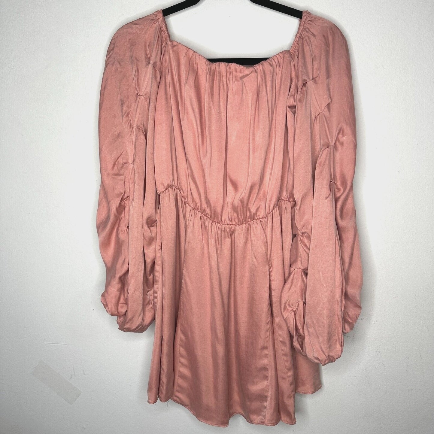 Revolve Lovers + Friends Pink Windblown Off Shoulder Balloon Sleeve Mini Med