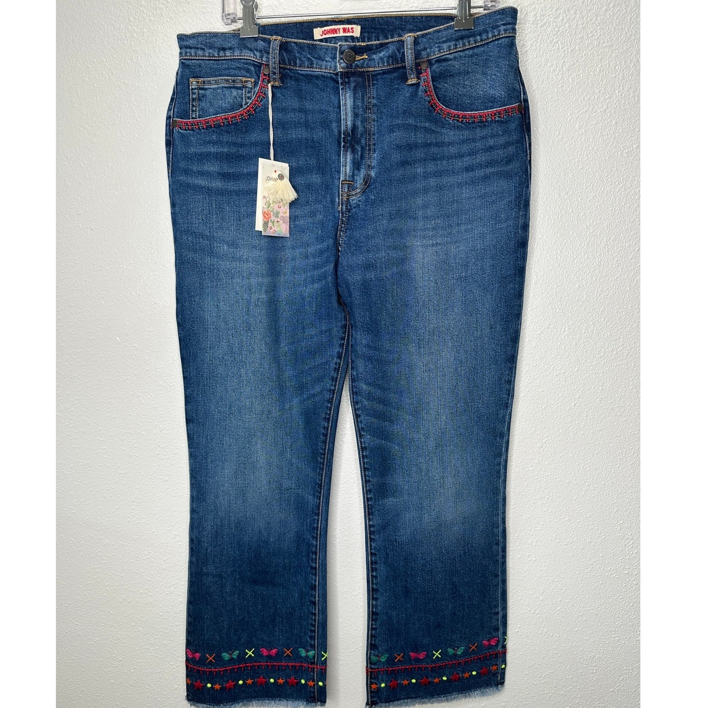 NWT Johnny Was Avery Cropped Baby Boot Mid Rise Slim Fit Jean 32