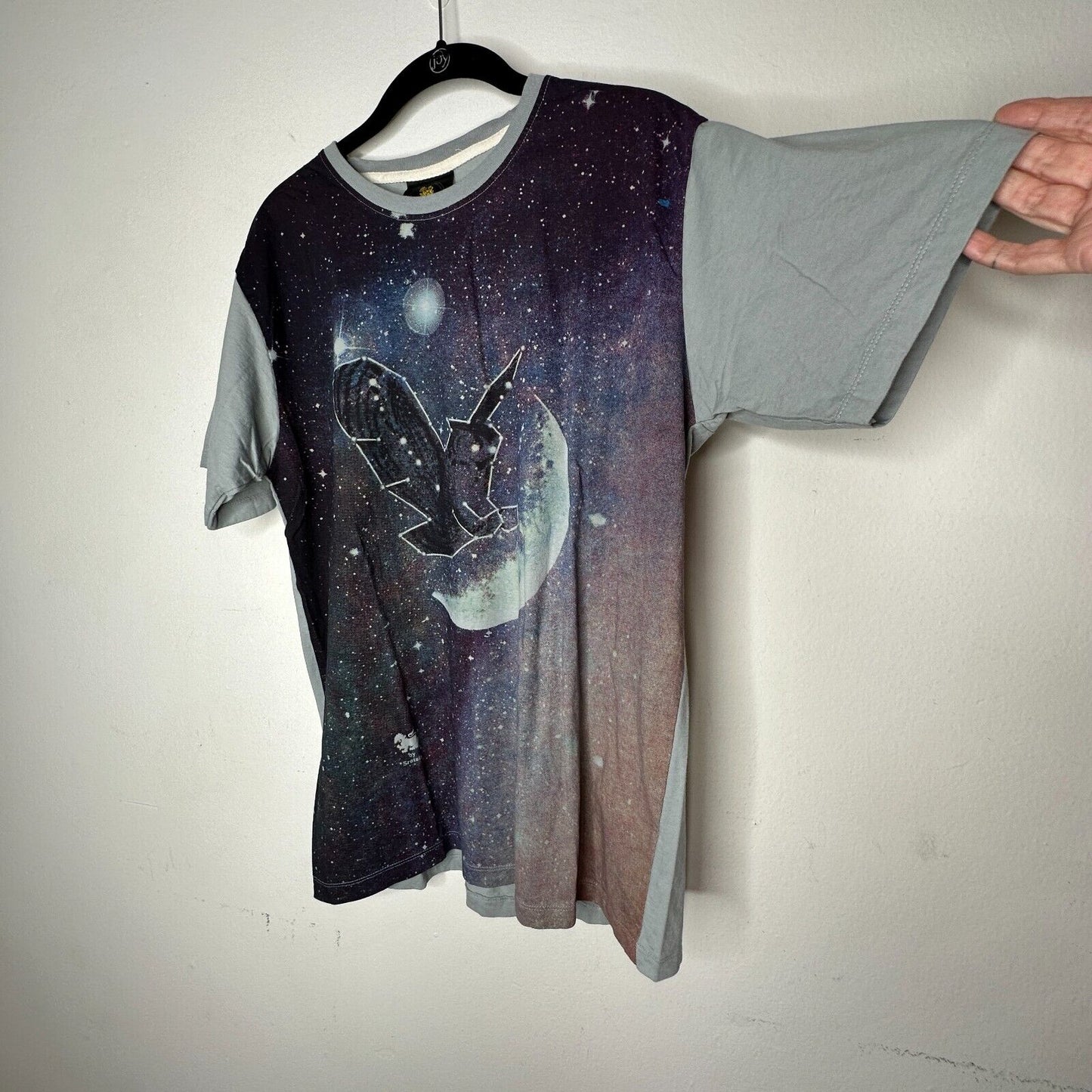 Singha Gray Multi-Color Owl Moon Graphic Tee Stars Rainbow Ltd Edition Sretsis L