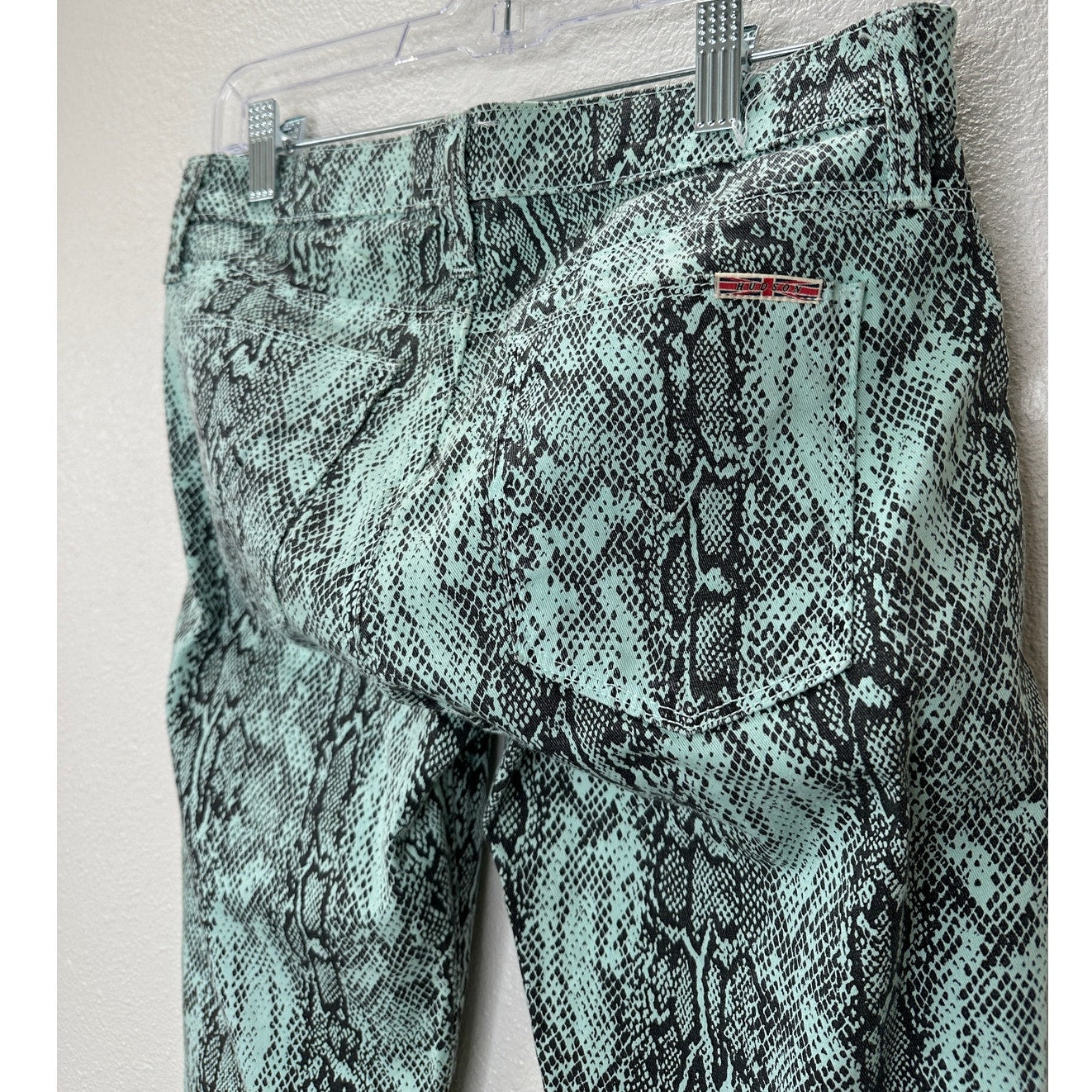 Hudson Aqua Teal & Black Snakeprint Nico Super Skinny Midrise Jean 26
