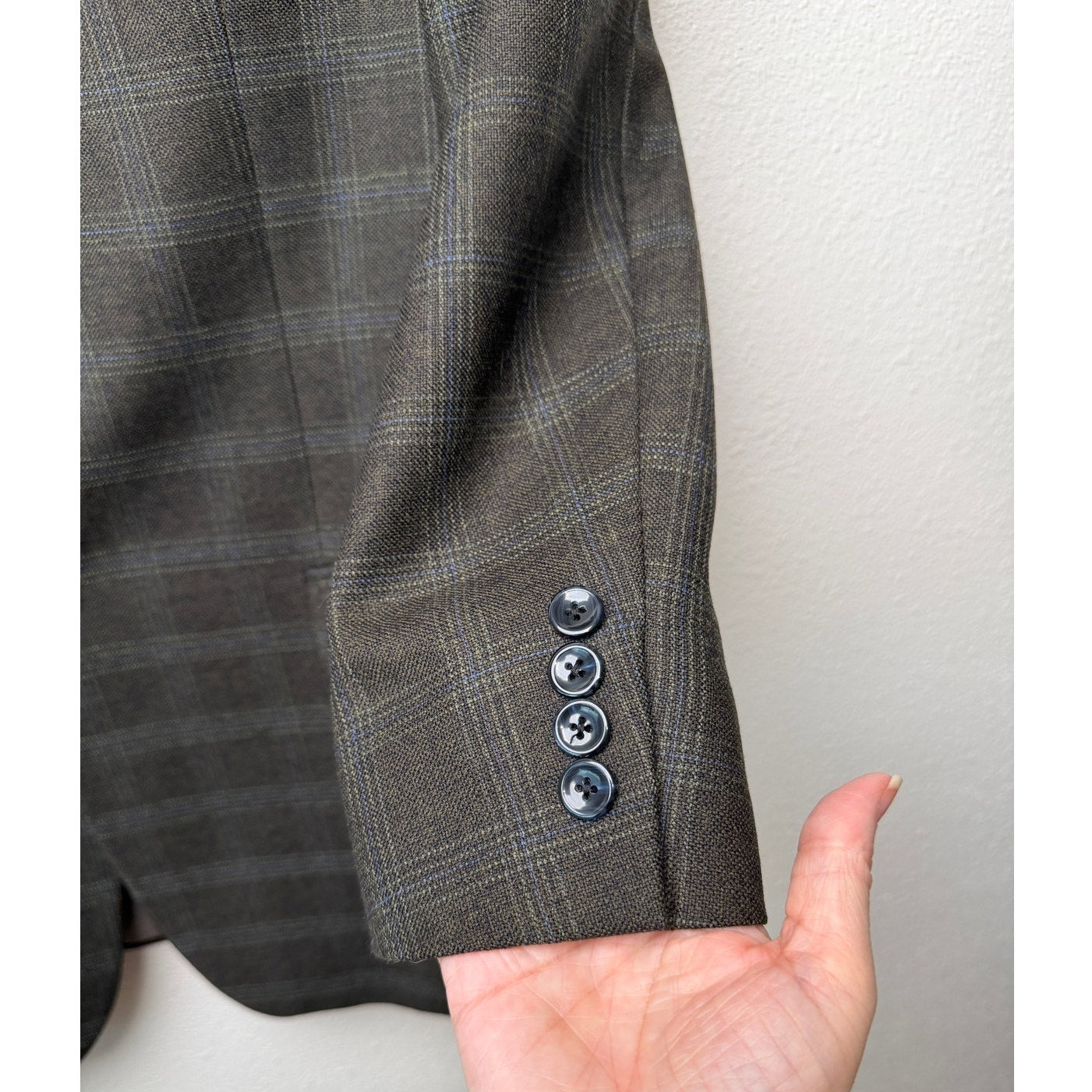 Hugo Boss Men’s 42R Brown Plaid Blazer Sport Coat Jacket