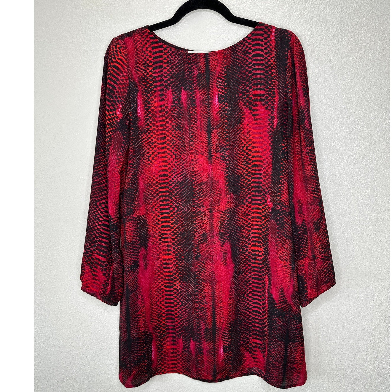 BB Dakota Red & Black Snakeprint Round Neck Long Sleeve Flowy Mini Dress S