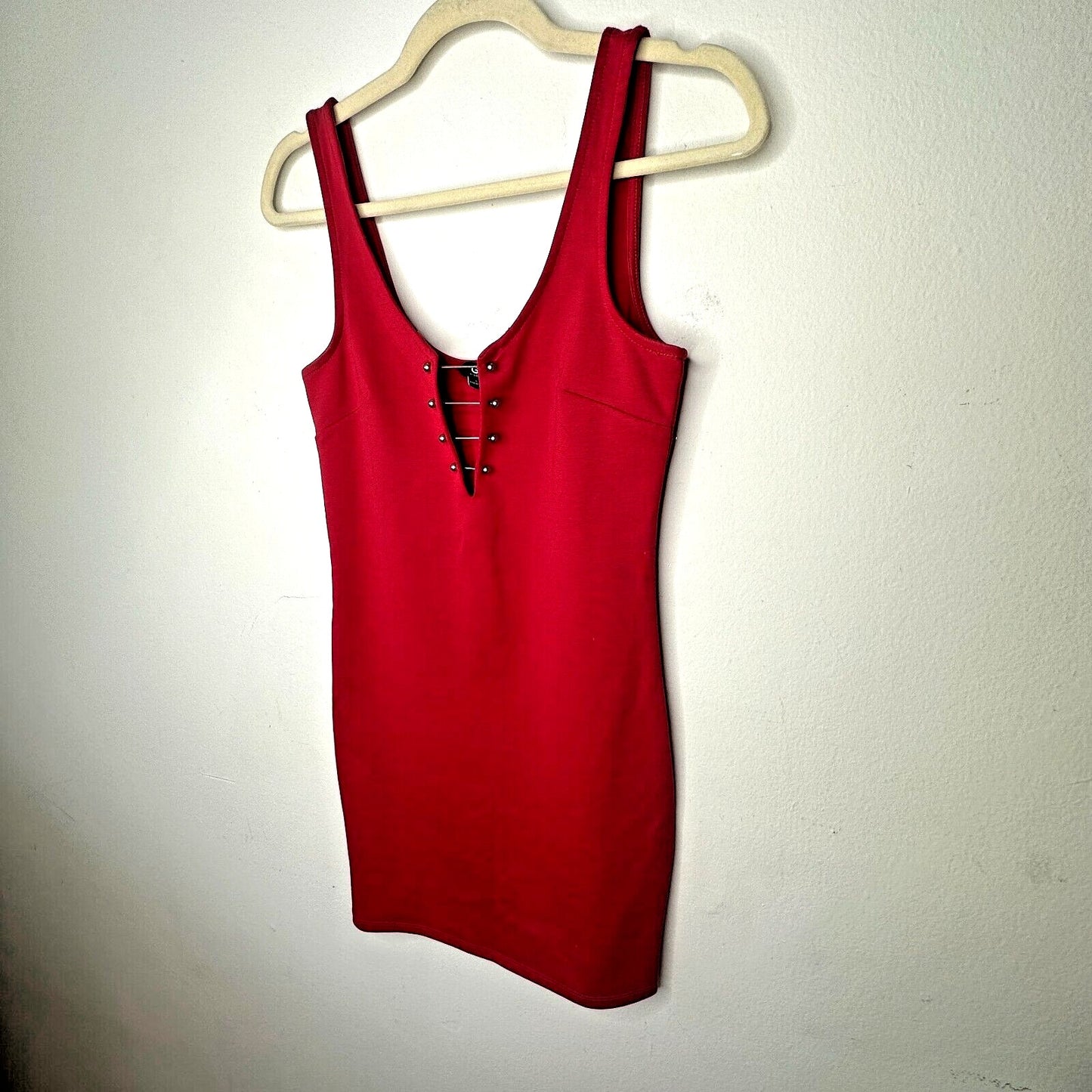 G by Guess Red Bodycon Silver Embellished V-Neck Sleeveless Mini Dress Small