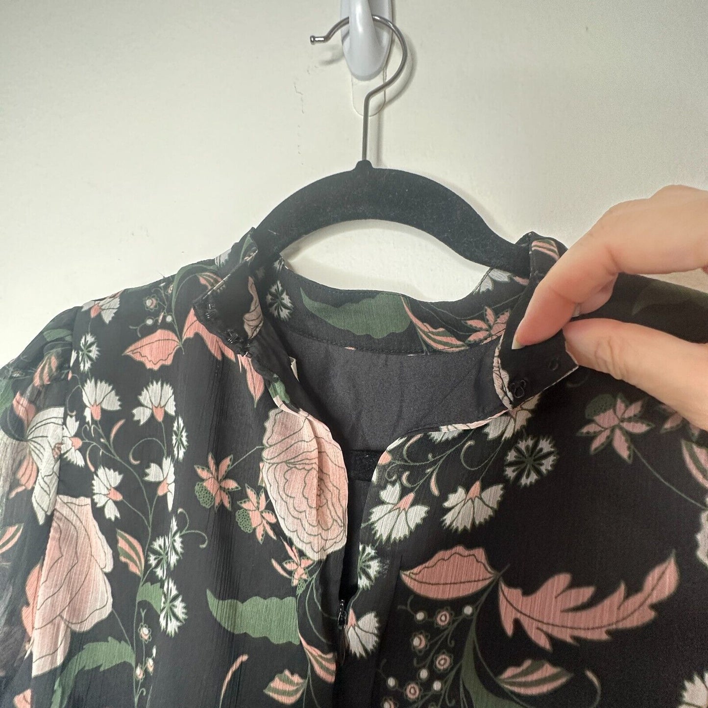 BB Dakota Tullia Black Pink Gray Floral Long Bell Sleeve Romper Mock Neck S