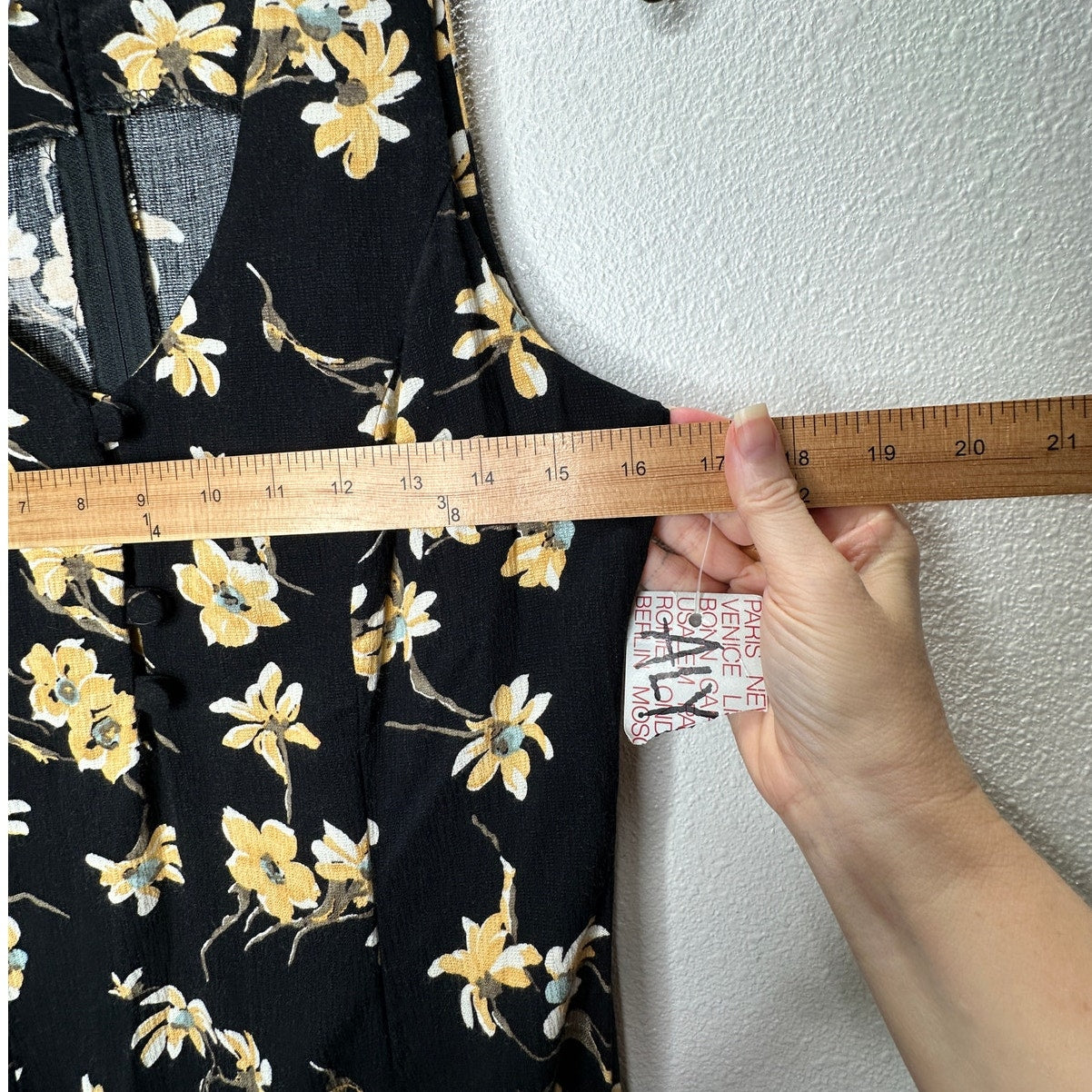 NWT Alyn Paige Black Multi Color Floral Sleeveless V-Neck Button Midi Dress 8